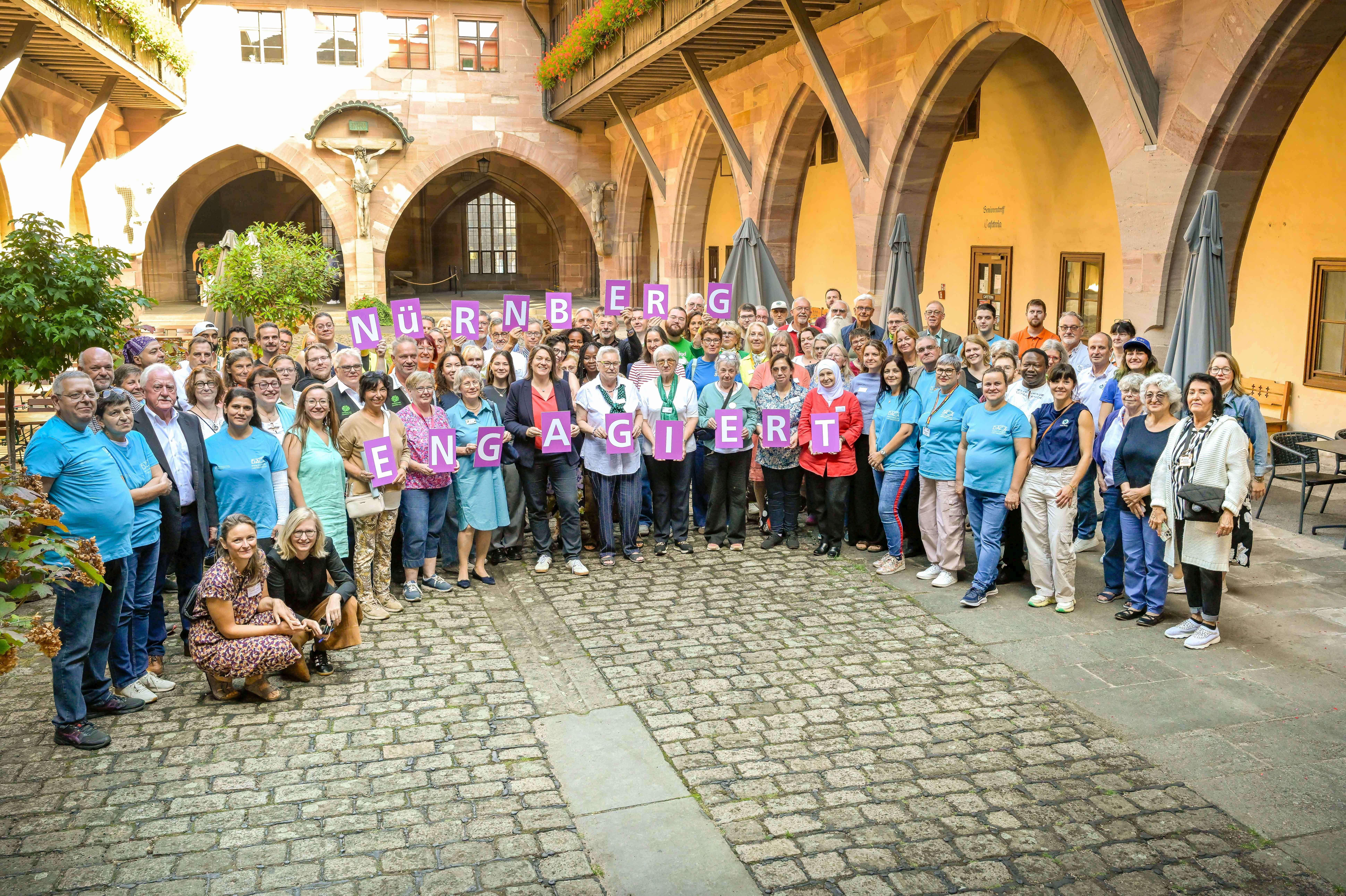 Freiwilligen Messe Gruppe 